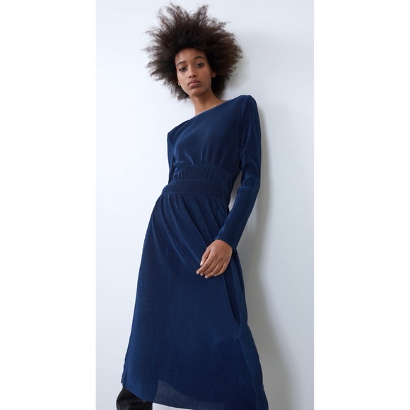 Zara Satin Navy Blue Pleated Dress - Picture 6 of 7